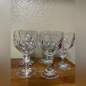 Towle: A set of 5 Orly crystal water/wine  goblets 12Oz
